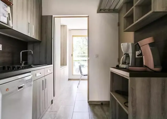 Aparthotel 5 Personnes A St Raphael *